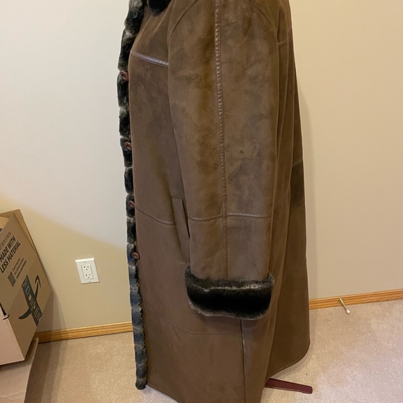 London Fog Faux Shearling full length Coat - Picture 3 of 8